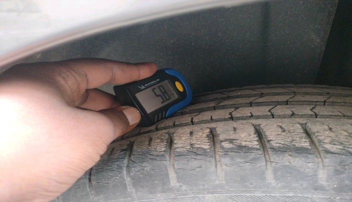 2015 Maruti Ciaz ZXI+, Petrol, Manual, 31,426 km, tyre