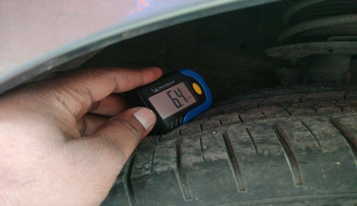 2015 Maruti Ciaz ZXI+, Petrol, Manual, 31,426 km, tyre