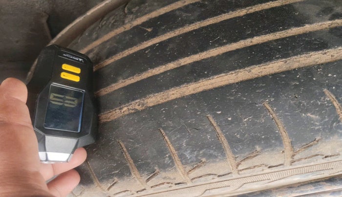 2013 Renault Duster 85 PS RXE DIESEL, Diesel, Manual, 80,250 km, tyre