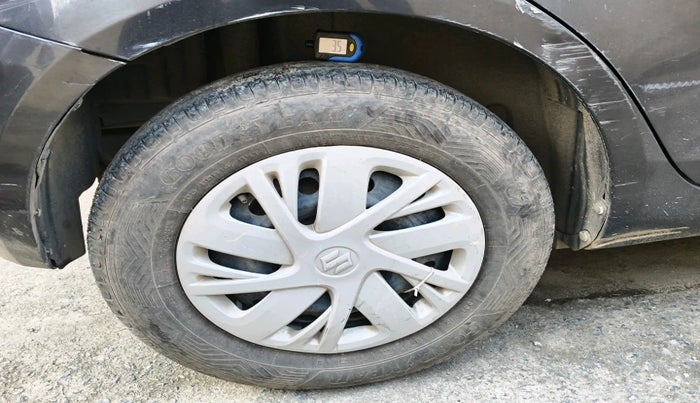 2015 Maruti Swift VDI, Diesel, Manual, 1,25,098 km, tyre