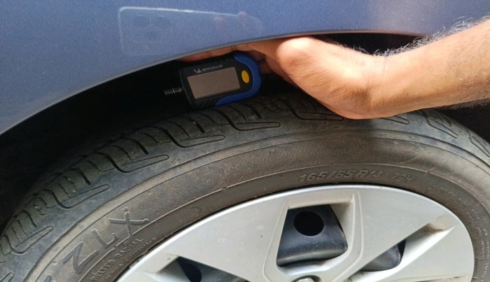 2014 Hyundai Xcent S 1.2, Petrol, Manual, 56,840 km, tyre