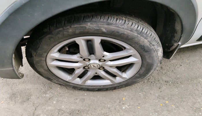 2023 Renault TRIBER RXZ AMT, Petrol, Automatic, 20,625 km, tyre