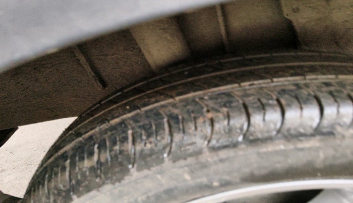 2023 Renault TRIBER RXZ AMT, Petrol, Automatic, 20,625 km, tyre