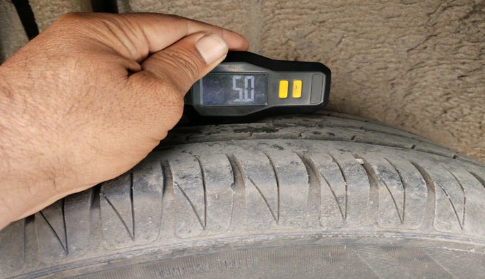 2021 Maruti Vitara Brezza ZXI AT SHVS, Petrol, Automatic, 33,921 km, tyre