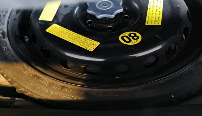 2013 Audi A6 2.0 TDI PREMIUM, Diesel, Automatic, 1,60,209 km, tyre