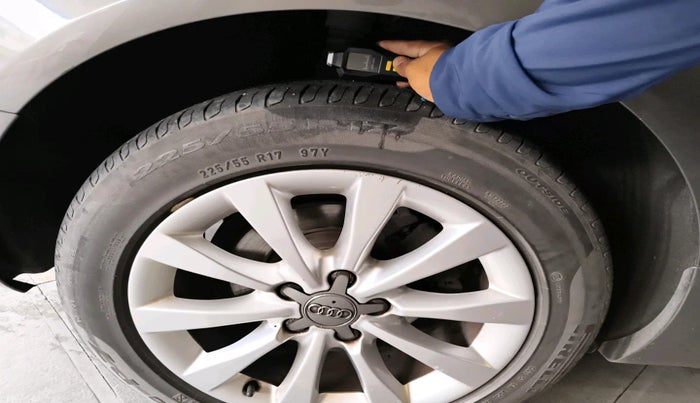 2013 Audi A6 2.0 TDI PREMIUM, Diesel, Automatic, 1,60,209 km, tyre