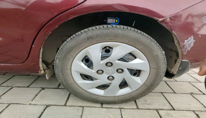 2014 Honda Amaze 1.5L I-DTEC S, Diesel, Manual, 1,83,946 km, tyre