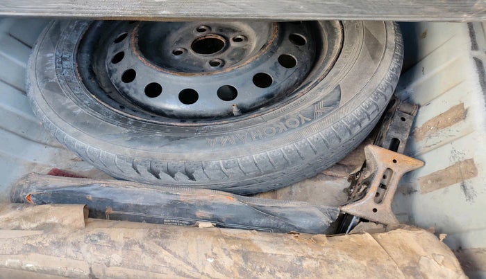 2012 Toyota Etios VX-D, Diesel, Manual, 1,80,335 km, tyre