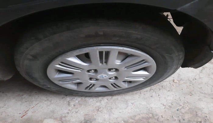 2013 Hyundai i10 MAGNA 1.1, Petrol, Manual, 62,484 km, tyre