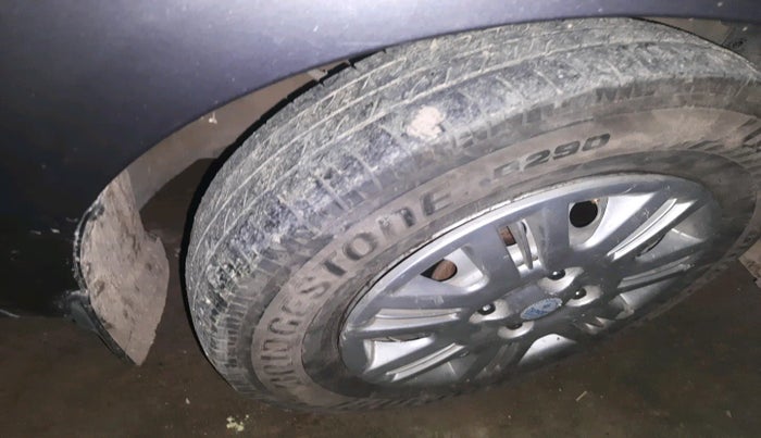 2013 Hyundai i10 MAGNA 1.1, Petrol, Manual, 62,484 km, tyre