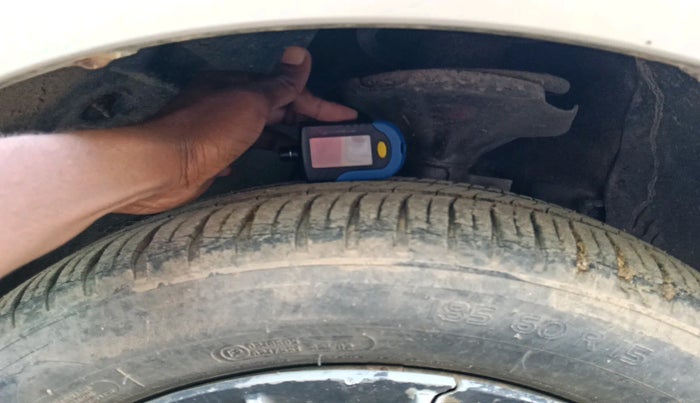 2010 Tata Manza AURA SAFIRE, Petrol, Manual, 1,05,667 km, tyre