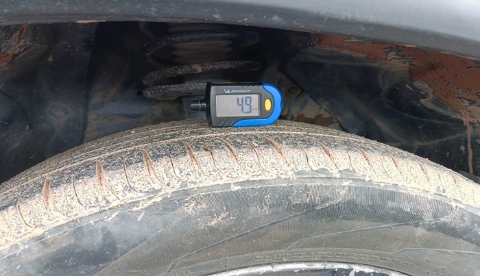 2016 Maruti Vitara Brezza ZDI PLUS DUAL TONE, Diesel, Manual, 1,90,389 km, tyre