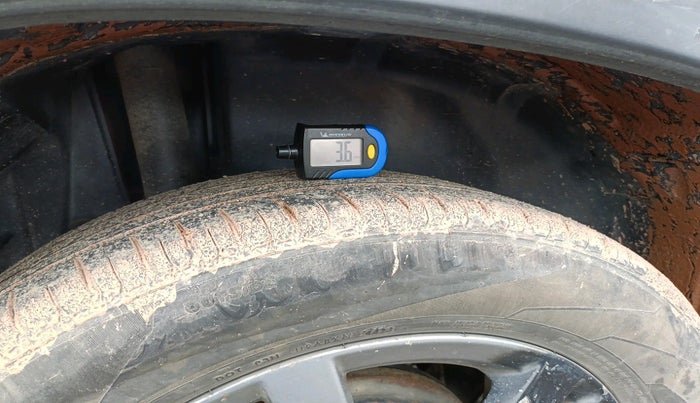 2016 Maruti Vitara Brezza ZDI PLUS DUAL TONE, Diesel, Manual, 1,90,389 km, tyre