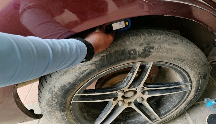 2015 Honda Amaze 1.5L I-DTEC S, Diesel, Manual, 1,58,482 km, tyre