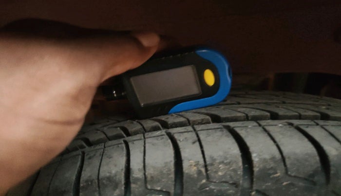 2010 Maruti Alto K10 LXI, Petrol, Manual, 37,048 km, tyre