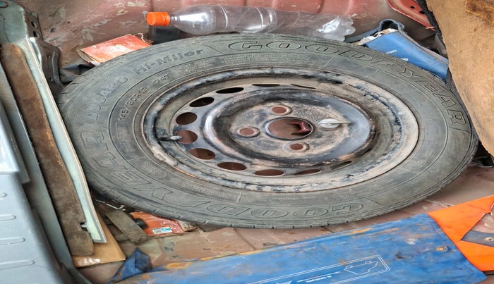 2014 Maruti Alto 800 LXI, Petrol, Manual, 94,718 km, tyre