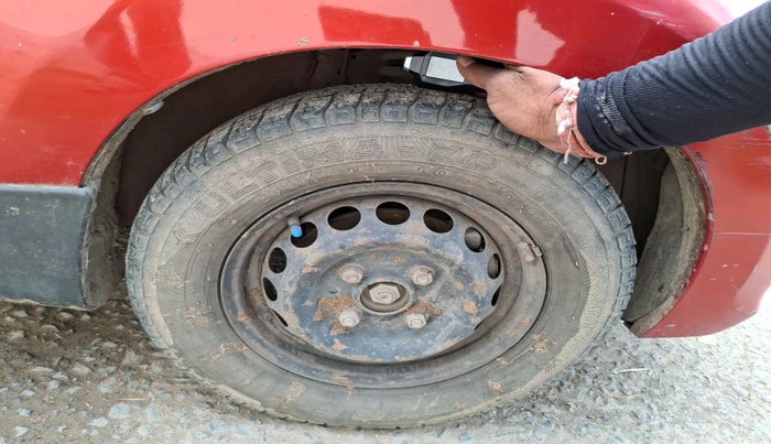 2014 Maruti Alto 800 LXI, Petrol, Manual, 94,718 km, tyre