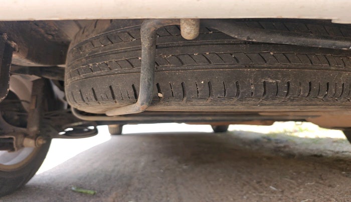 2014 Maruti Ertiga ZXI, Petrol, Manual, 63,610 km, tyre