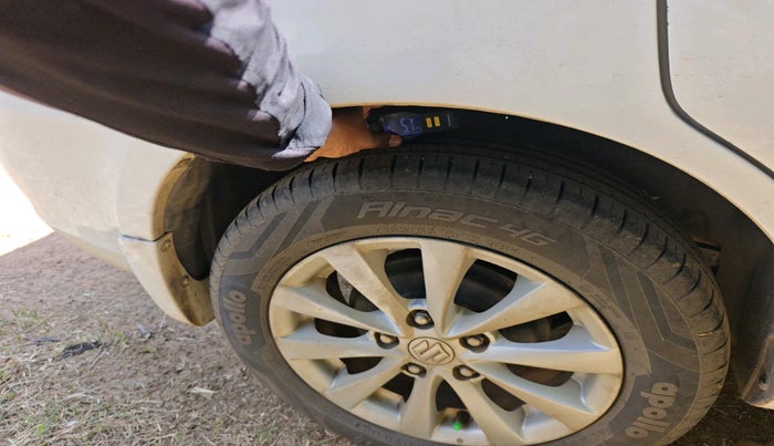 2014 Maruti Ertiga ZXI, Petrol, Manual, 63,610 km, tyre