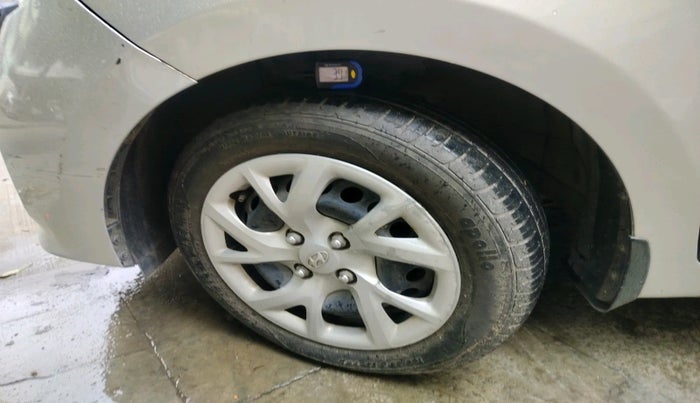 2017 Hyundai Grand i10 MAGNA 1.2 KAPPA VTVT, Petrol, Manual, 34,340 km, tyre