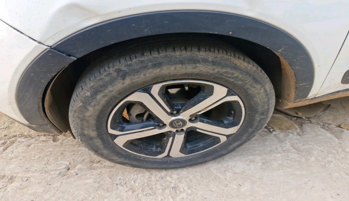 2021 Tata NEXON XZ PLUS DIESEL SUNROOF, Diesel, Manual, 81,408 km, tyre