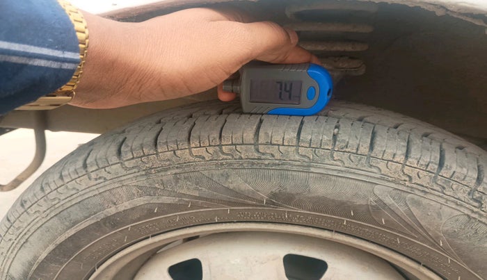 2020 Maruti Eeco 7 STR, Petrol, Manual, 61,629 km, tyre