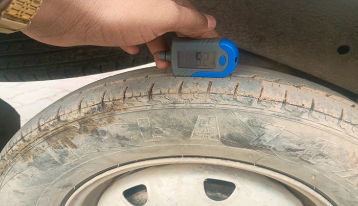 2020 Maruti Eeco 7 STR, Petrol, Manual, 61,629 km, tyre