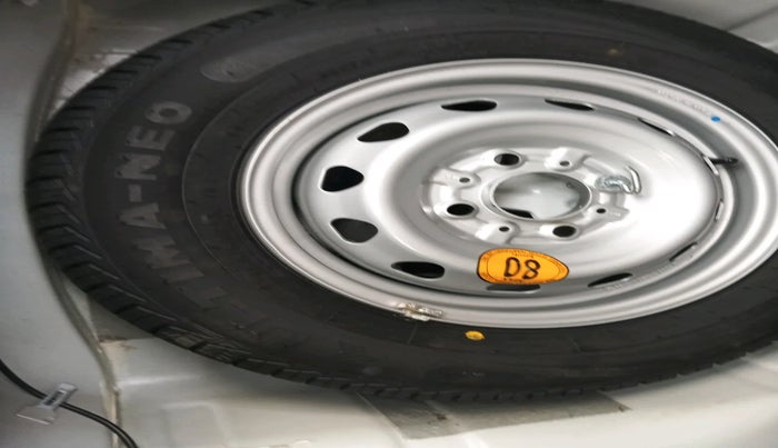 2025 Tata Tiago XZ PETROL, Petrol, Manual, 220 km, tyre