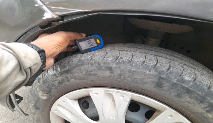 2017 Honda Amaze 1.2L I-VTEC S OPT, Petrol, Manual, 1,00,487 km, tyre