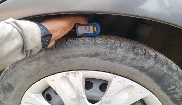 2017 Honda Amaze 1.2L I-VTEC S OPT, Petrol, Manual, 1,00,487 km, tyre