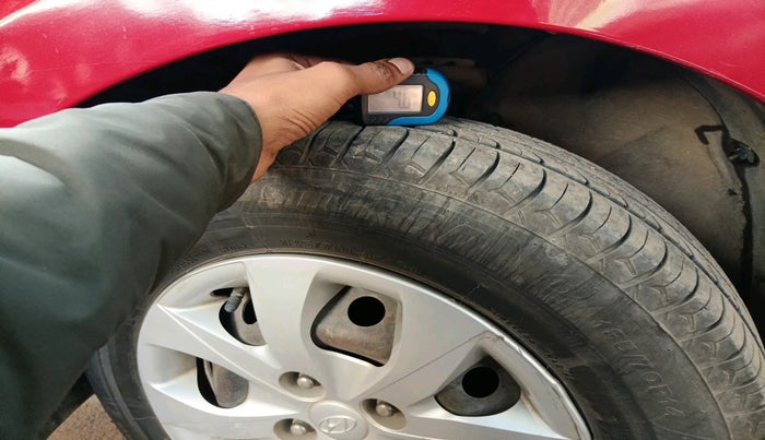 2014 Hyundai i20 SPORTZ 1.2, Petrol, Manual, 70,355 km, tyre