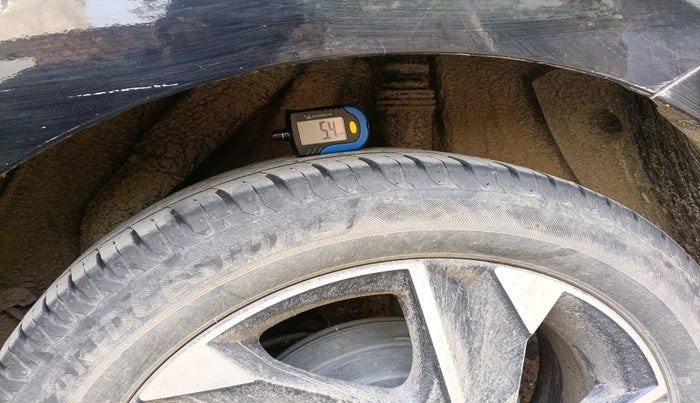 2022 Hyundai Verna SX (O)1.5 MPi, Petrol, Manual, 23,445 km, tyre