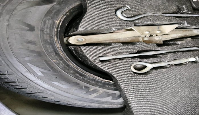 2017 Honda Jazz 1.2L I-VTEC VX, Petrol, Manual, 45,413 km, tyre