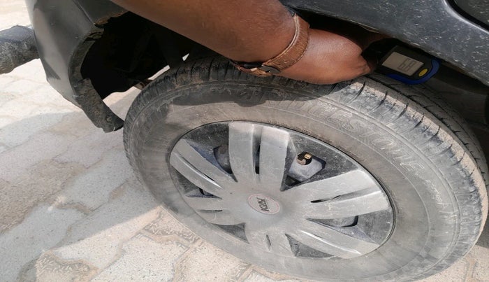 2018 Maruti Alto 800 LXI, Petrol, Manual, 54,023 km, tyre