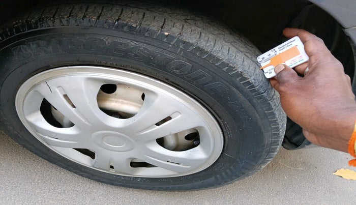 2011 Maruti Wagon R 1.0 LXI, Petrol, Manual, 47,762 km, tyre