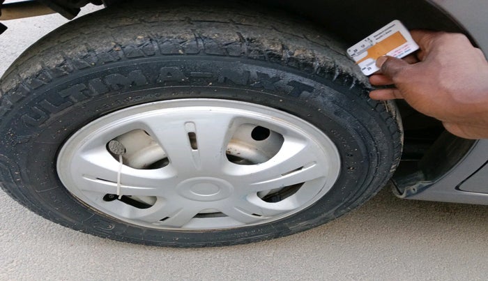 2011 Maruti Wagon R 1.0 LXI, Petrol, Manual, 47,762 km, tyre