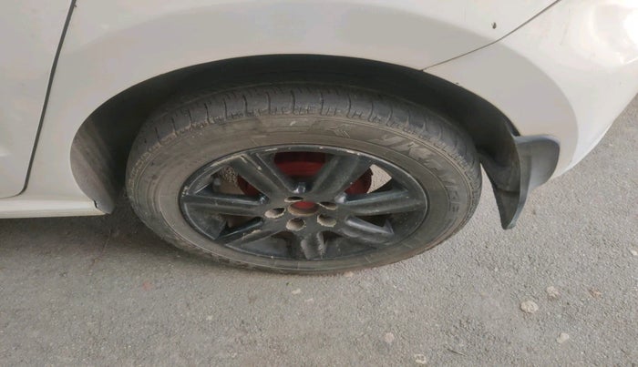 2012 Volkswagen Polo COMFORTLINE 1.2L, Diesel, Manual, 1,14,508 km, tyre