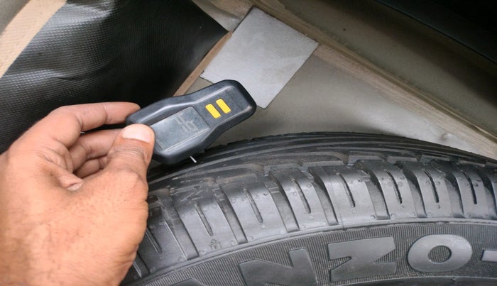 2016 Maruti S Cross ALPHA 1.6, Diesel, Manual, 48,156 km, tyre