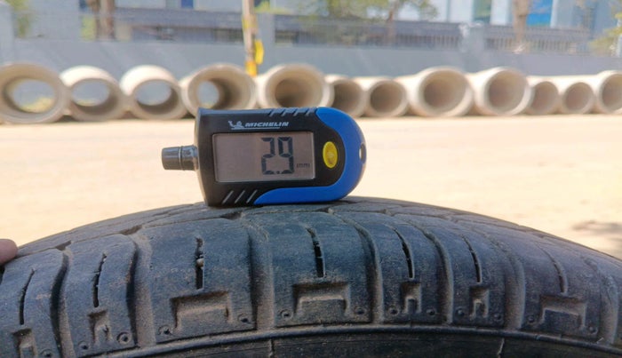 2012 Maruti Alto LXI, Petrol, Manual, 98,891 km, tyre