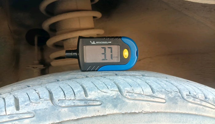 2012 Maruti Alto LXI, Petrol, Manual, 98,891 km, tyre