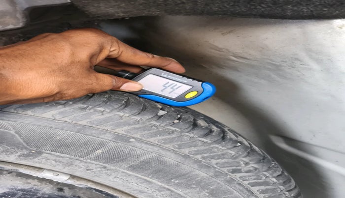 2012 Maruti Swift Dzire VDI, Diesel, Manual, 97,858 km, tyre