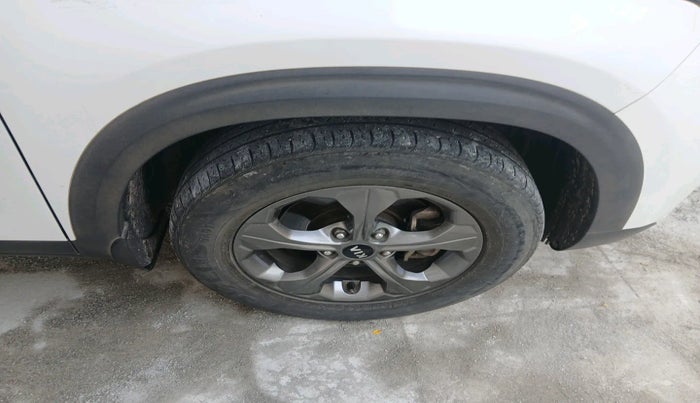 2020 KIA SELTOS HTK PLUS 1.5, Petrol, Manual, 62,513 km, tyre