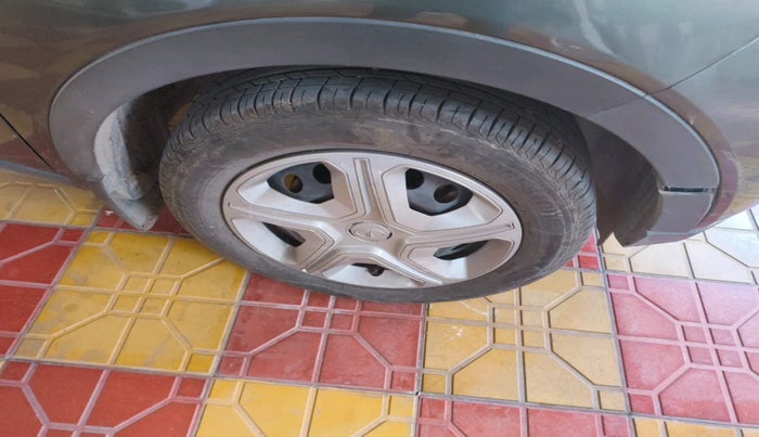 2023 Tata NEXON XMA PLUS SUNROOF PETROL, Petrol, Automatic, 10,192 km, tyre