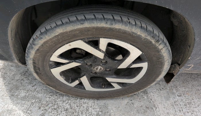 2024 Nissan MAGNITE XV PREMIUM TURBO, Petrol, Manual, 44,072 km, tyre