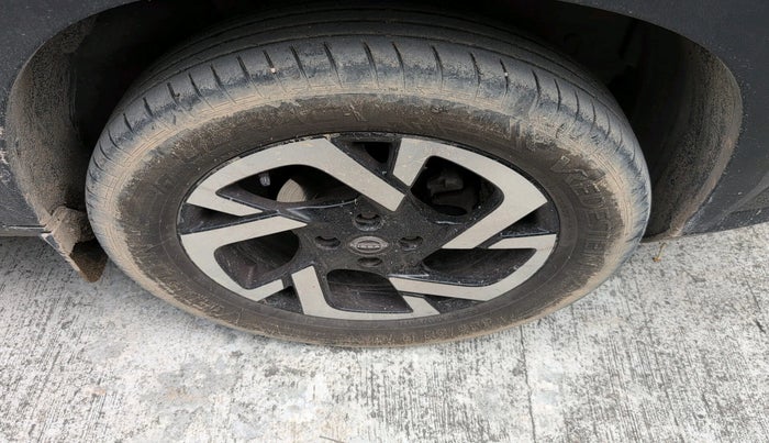 2024 Nissan MAGNITE XV PREMIUM TURBO, Petrol, Manual, 44,072 km, tyre