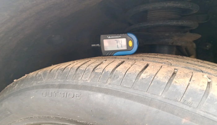 2011 BMW X3 XDRIVE 30 D, Diesel, Automatic, 1,20,614 km, tyre