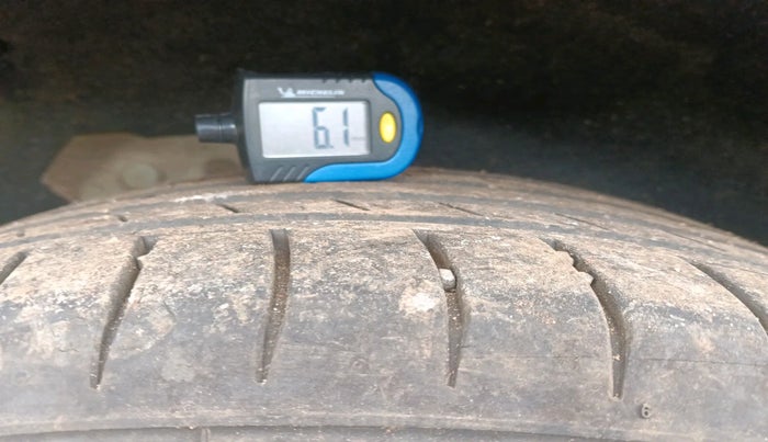 2011 BMW X3 XDRIVE 30 D, Diesel, Automatic, 1,20,614 km, tyre