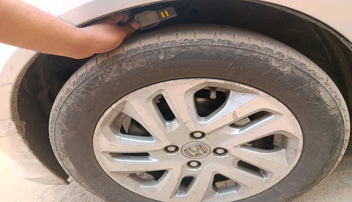 2015 Honda Mobilio 1.5L I-VTEC S, Petrol, Manual, 87,250 km, tyre