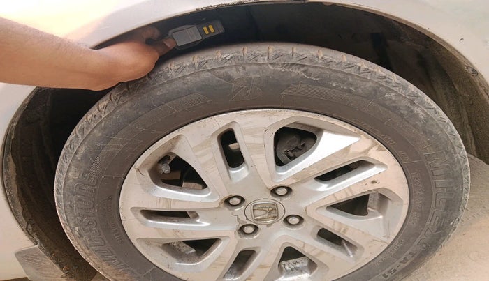 2015 Honda Mobilio 1.5L I-VTEC S, Petrol, Manual, 87,250 km, tyre