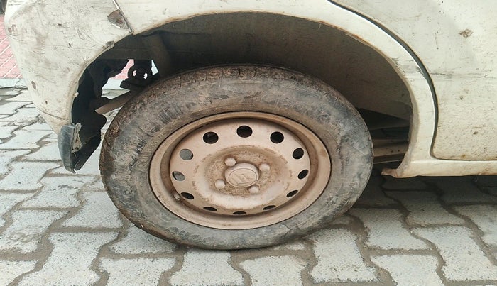 2014 Maruti Wagon R 1.0 LXI, CNG, Manual, 78,778 km, tyre